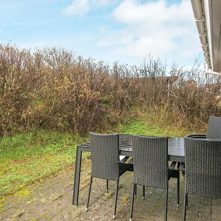 Hotel 6 Person In Henne Henne Strand